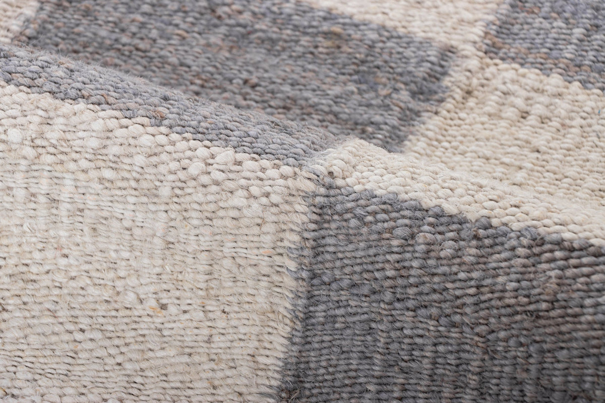 Checkered Hart