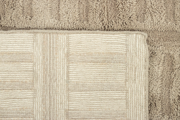 Tschudi in taupe - Custom