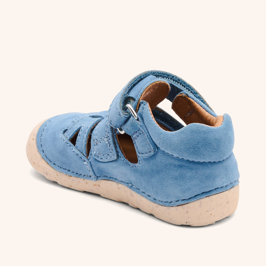 bisgaard barefoot tate sky