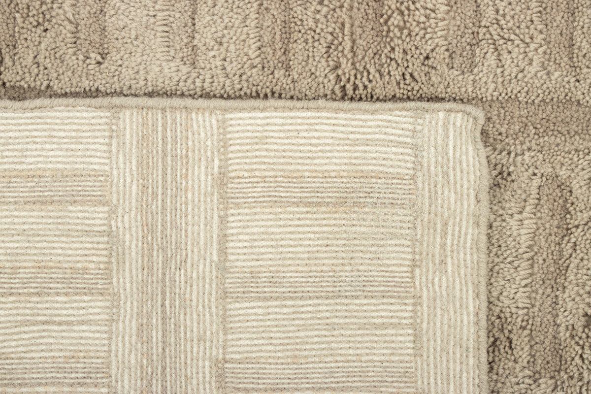 Tschudi in taupe - Custom