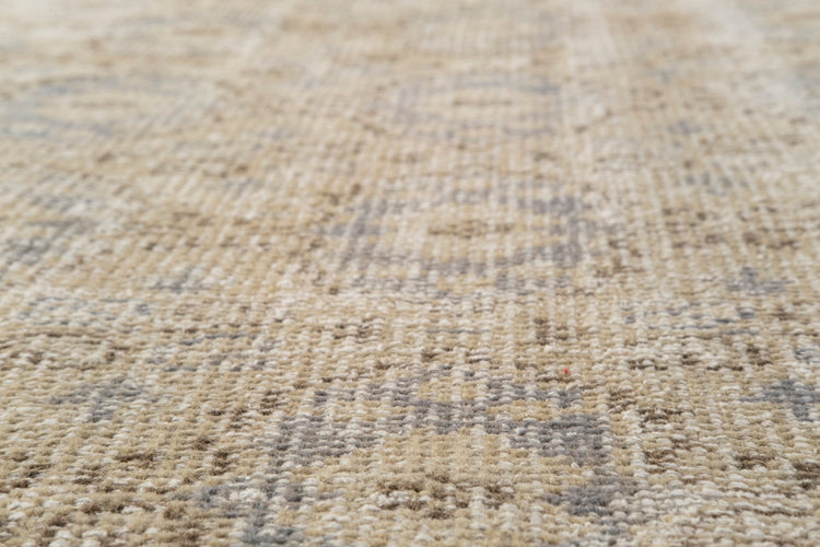 Vintage Distressed Rug Ivlor