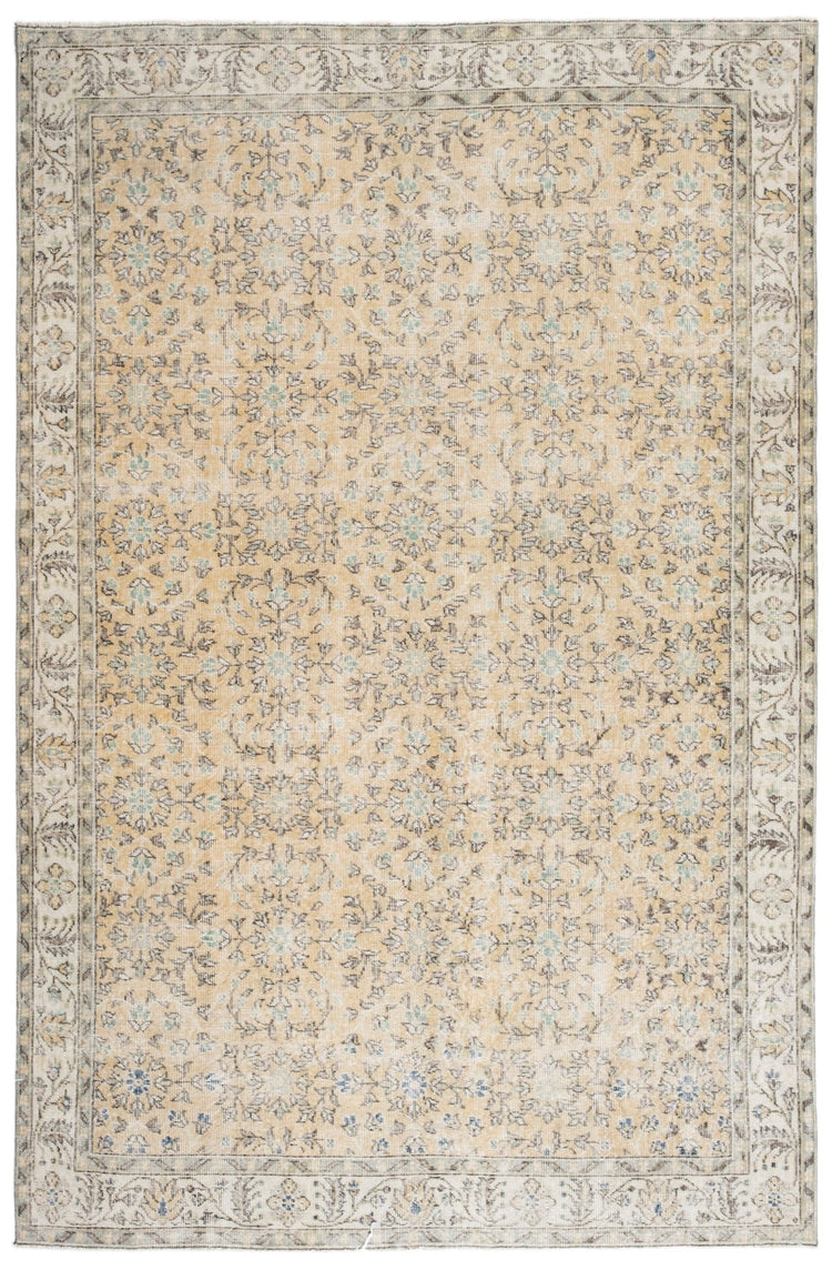 Vintage Distressed Rug Marvith