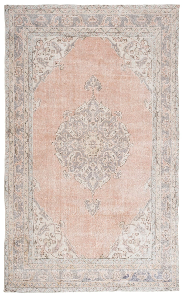 Vintage Distressed Rug Rovlis