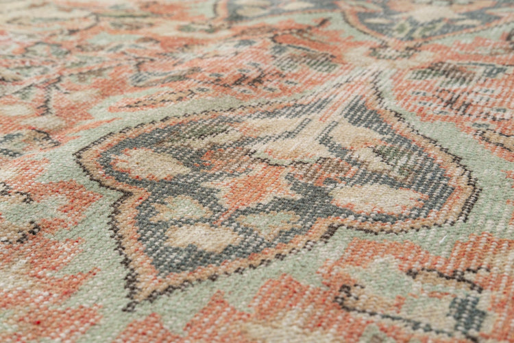 Vintage Distressed Rug Milvor