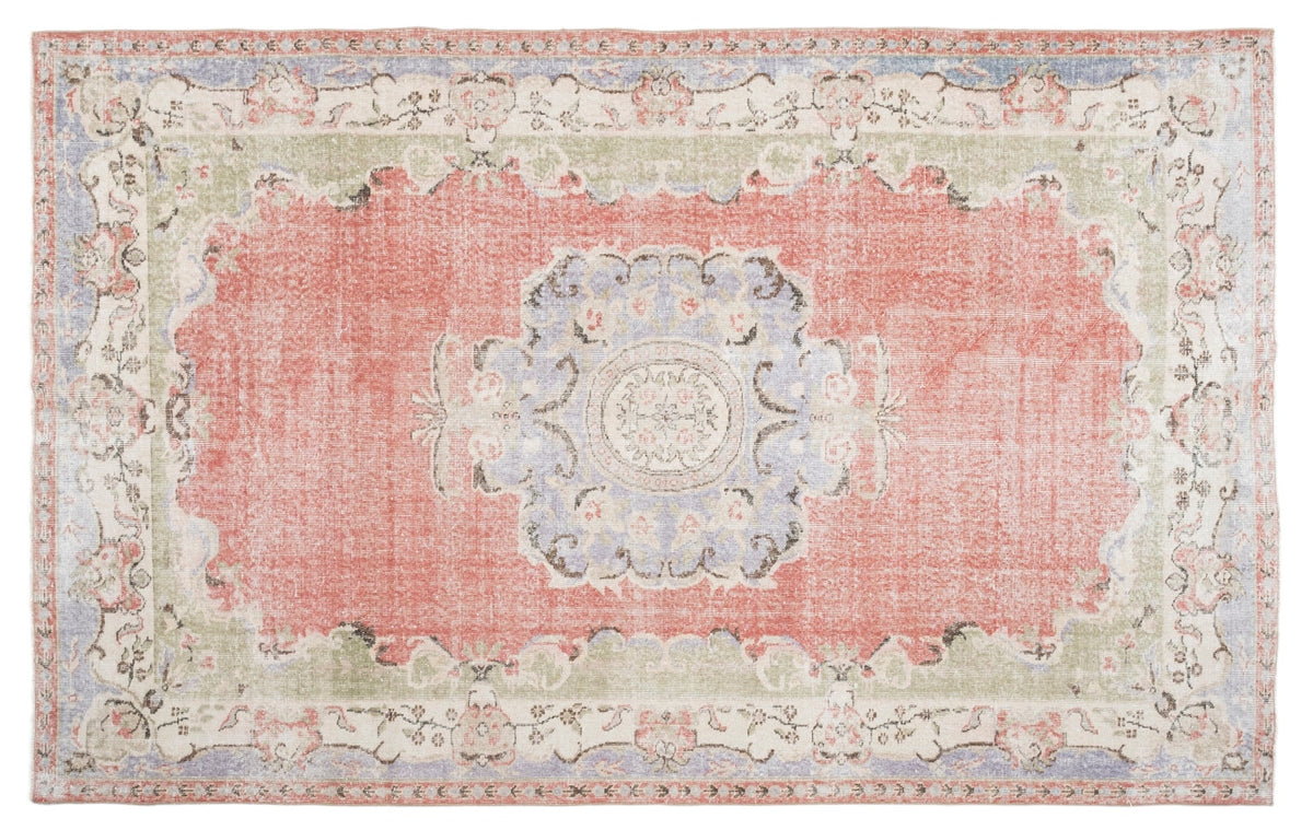 Vintage Distressed Rug Korlin