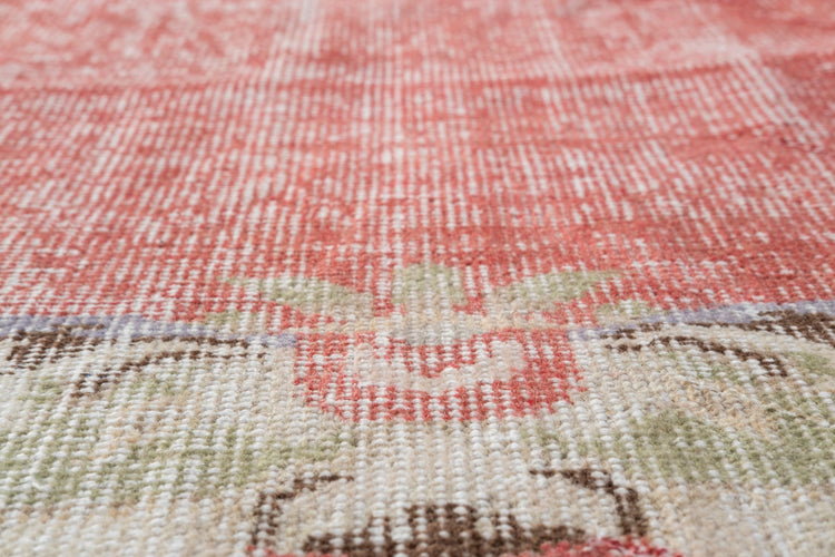 Vintage Distressed Rug Korlin