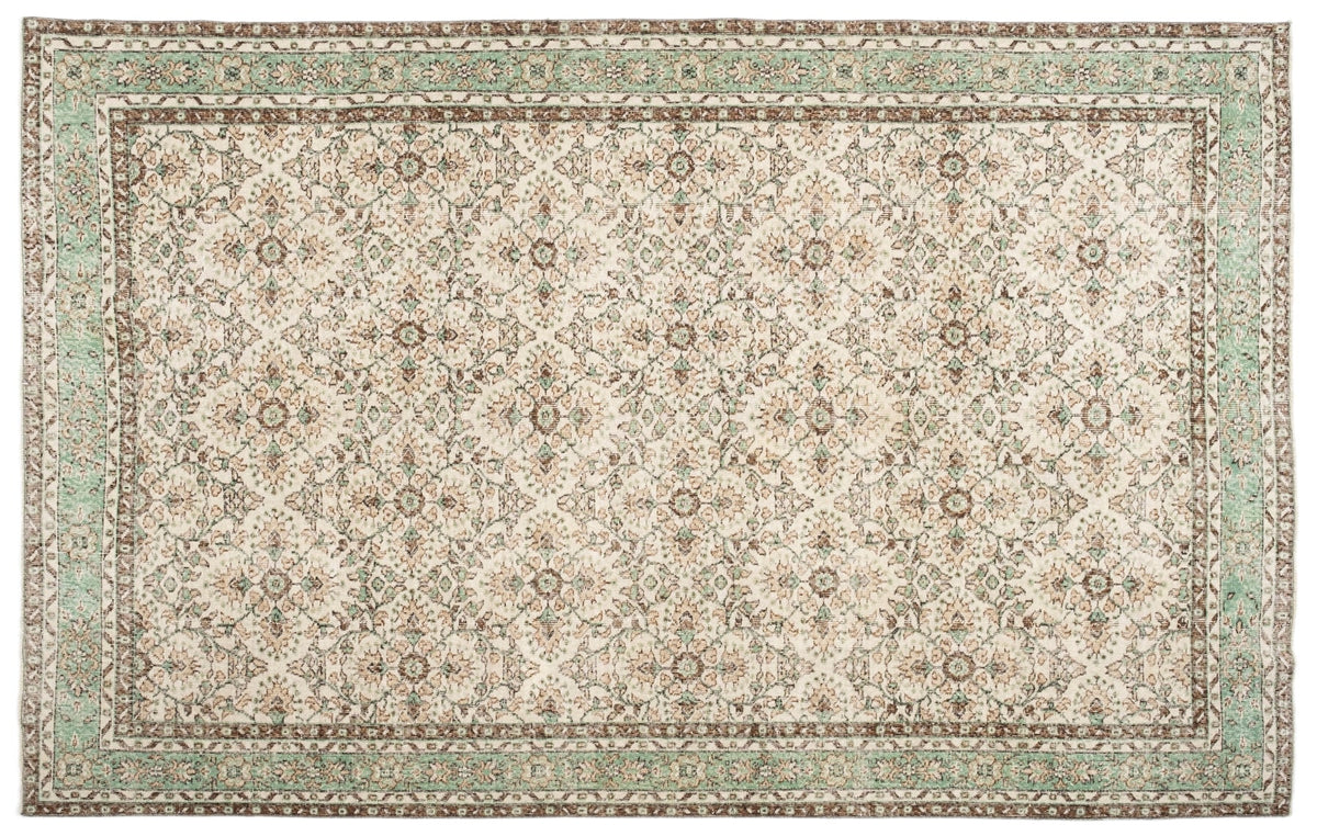 Vintage Distressed Rug Elvyna
