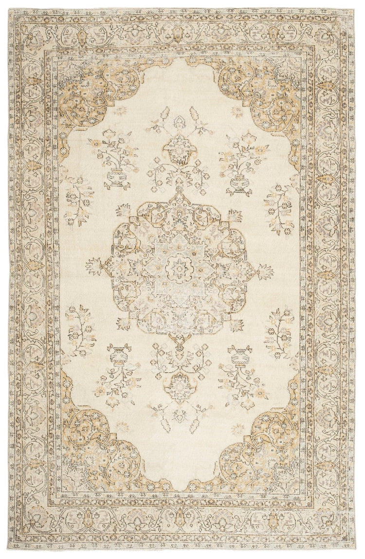 Vintage Distressed Rug Relnis