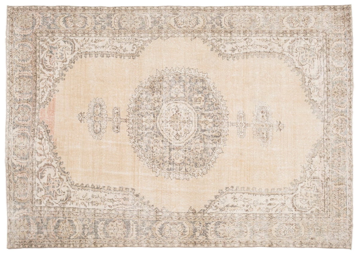 Vintage Distressed Rug Perlin