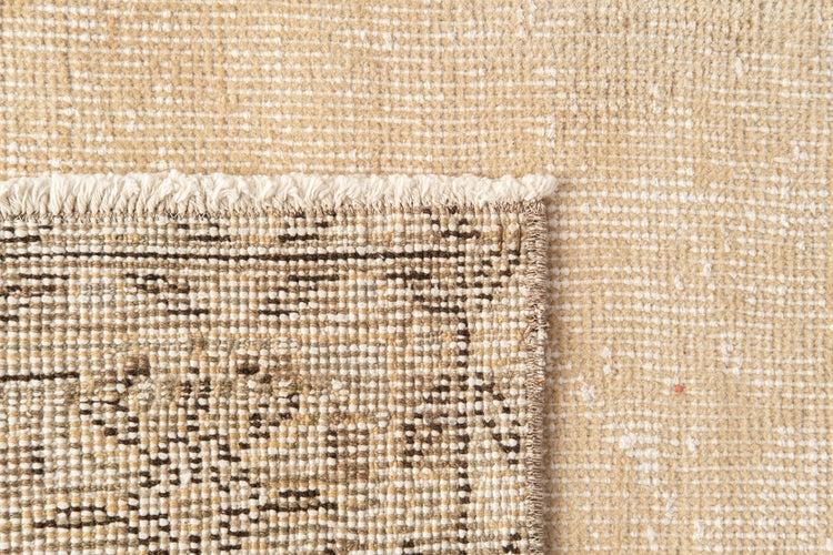 Vintage Distressed Rug Perlin