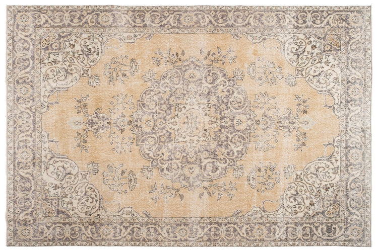 Vintage Distressed Rug Cillan