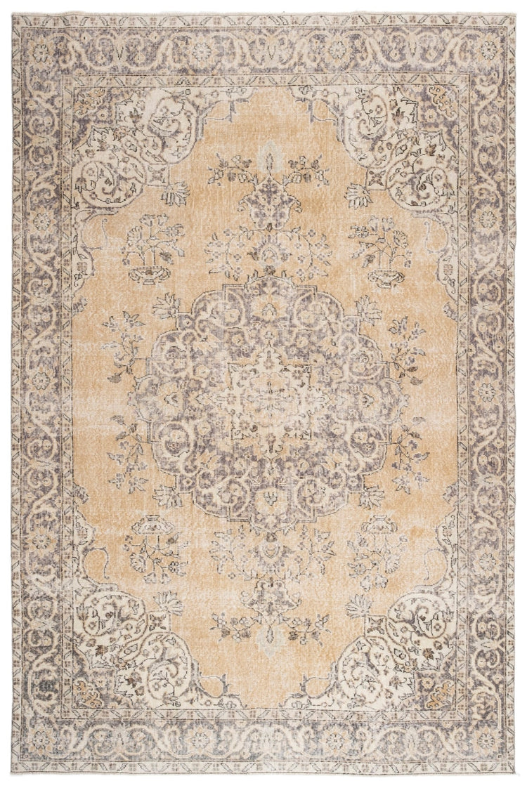 Vintage Distressed Rug Cillan