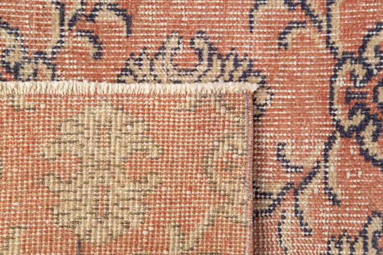 Vintage Distressed Rug Jornis