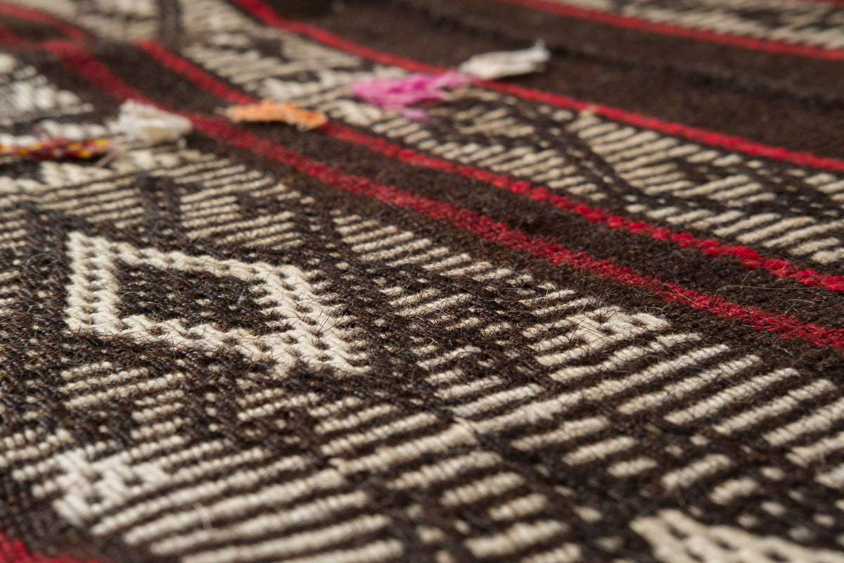 Vintage Kilim Rug Nilgul