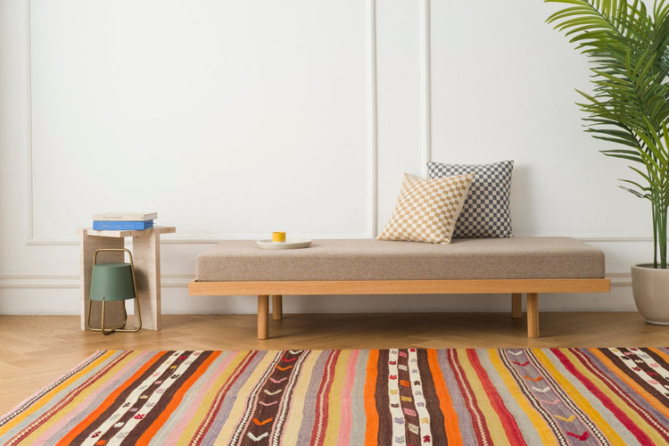 Vintage Kilim Rug Adalberto