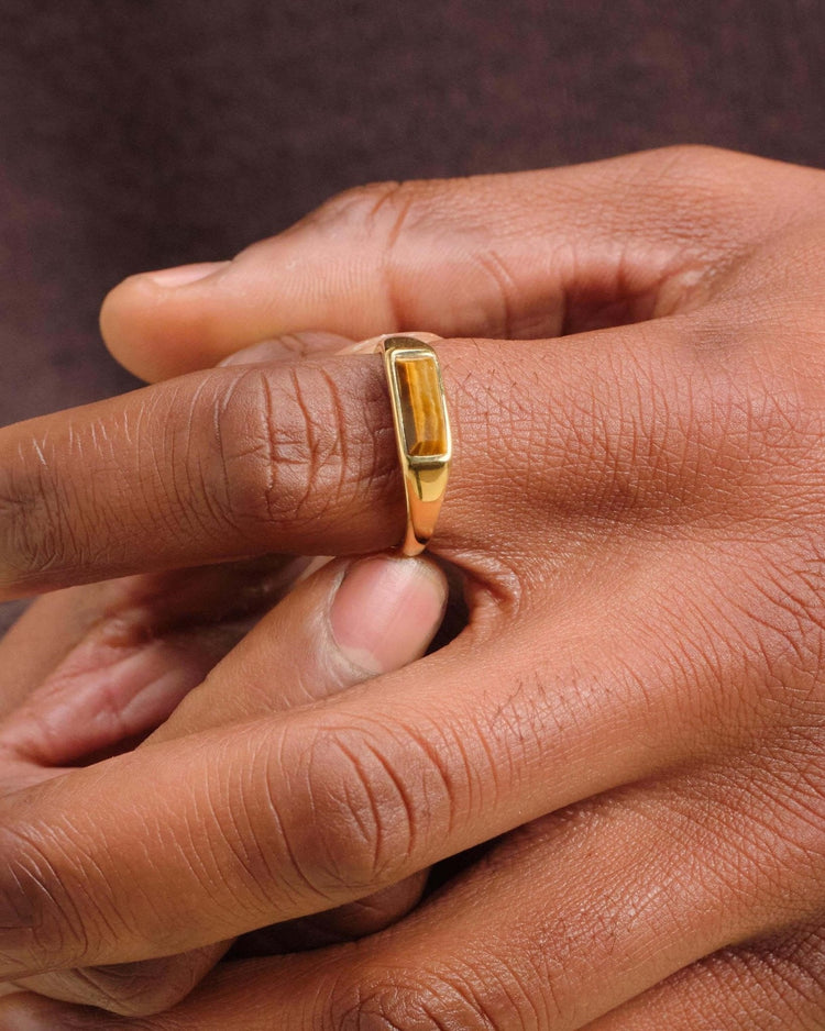 Beveled Tiger's Eye Signet Ring Gold - JAXXON