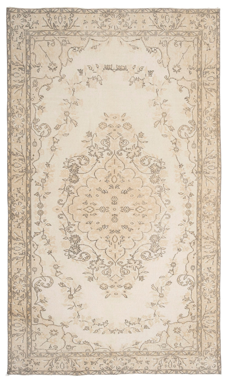 Vintage Distressed Rug Qorin