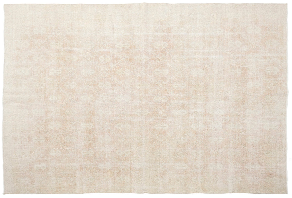 Vintage Distressed Rug Age