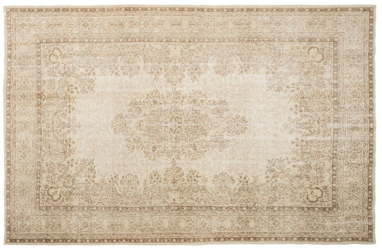 Vintage Distressed Rug Annemargret