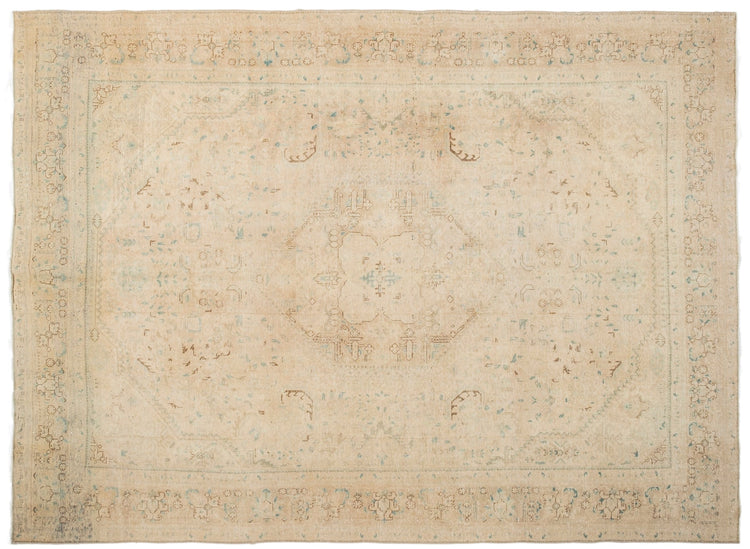 Vintage Distressed Rug Styliani
