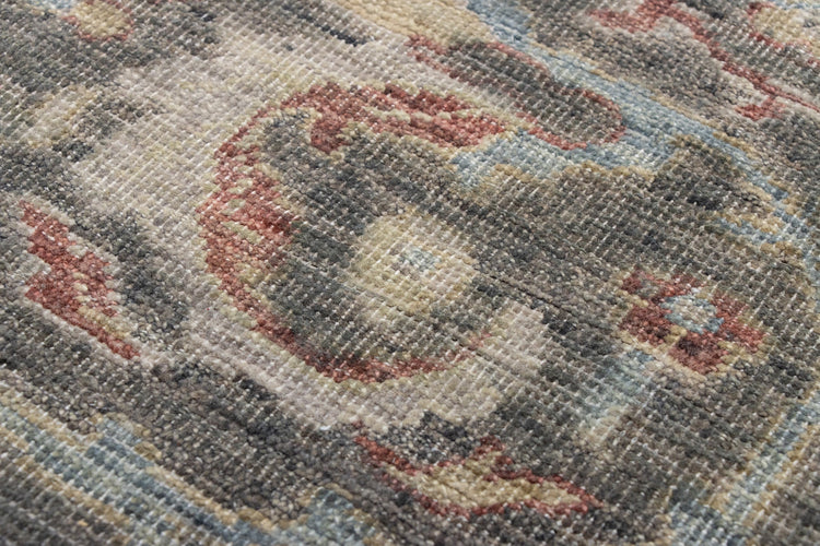 Oriental Rug Fabriciano