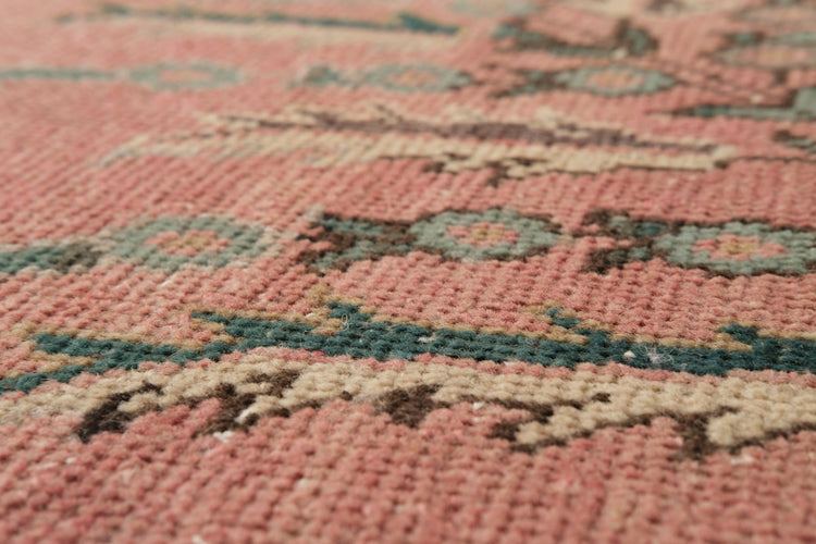 Vintage Distressed Rug Lindhilde