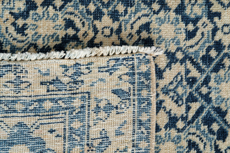 Vintage Distressed Rug Nikodemus