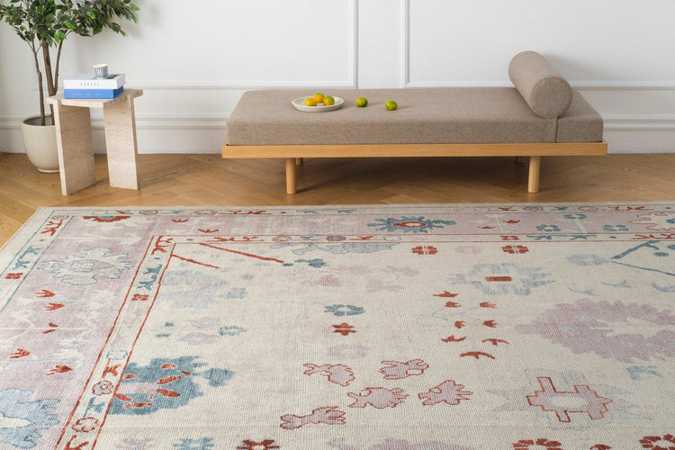 Vintage Oushak Rug Gelavana