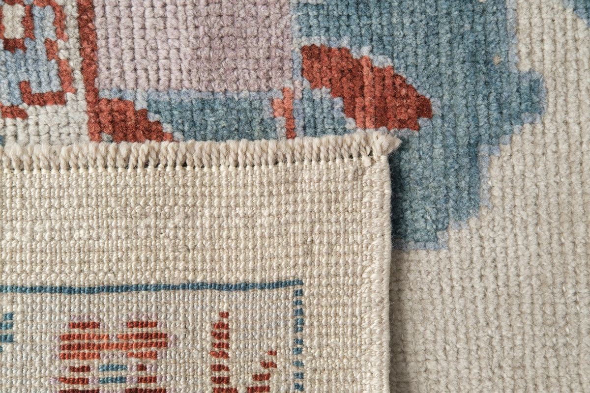 Vintage Oushak Rug Gelavana