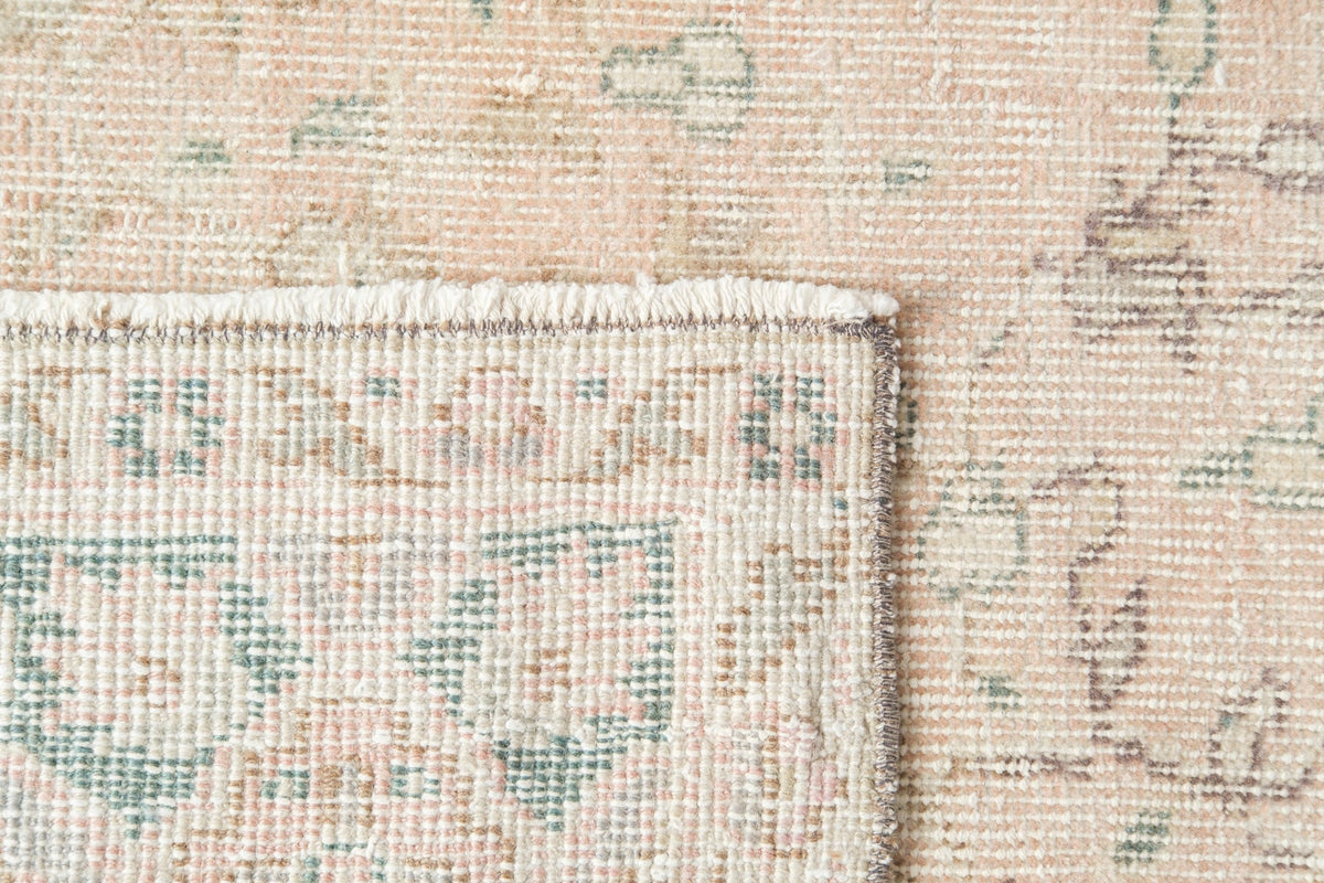 Vintage Distressed Rug Atriakit