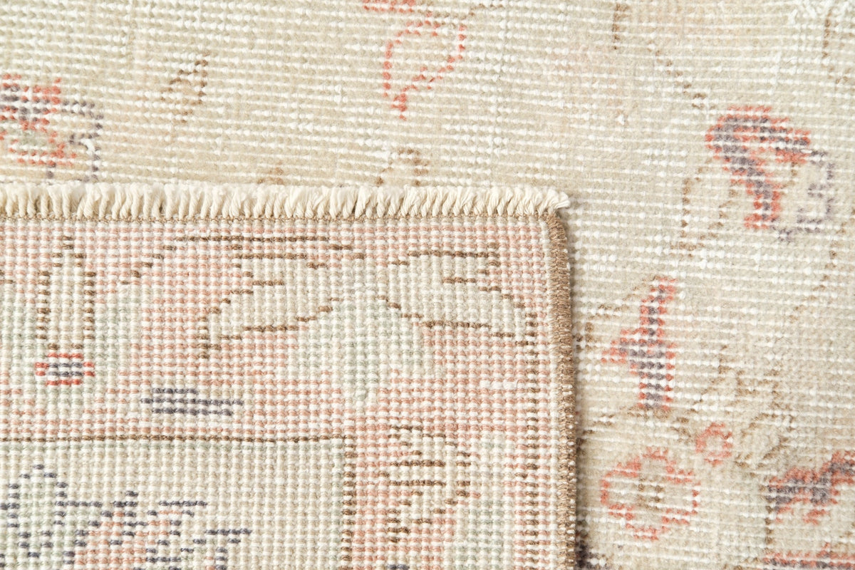 Vintage Distressed Rug Fazila