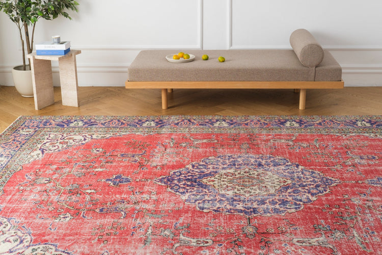 Vintage Distressed Rug Zedizo