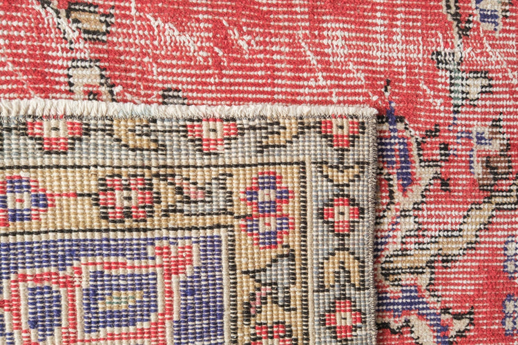 Vintage Distressed Rug Zedizo