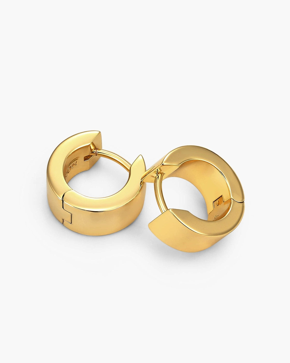 Women's Chunkie Huggie Earrings - Gold - JAXXON