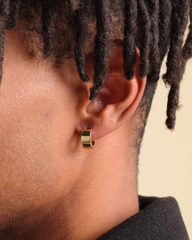 Chunkie Huggie Earrings - Gold - JAXXON