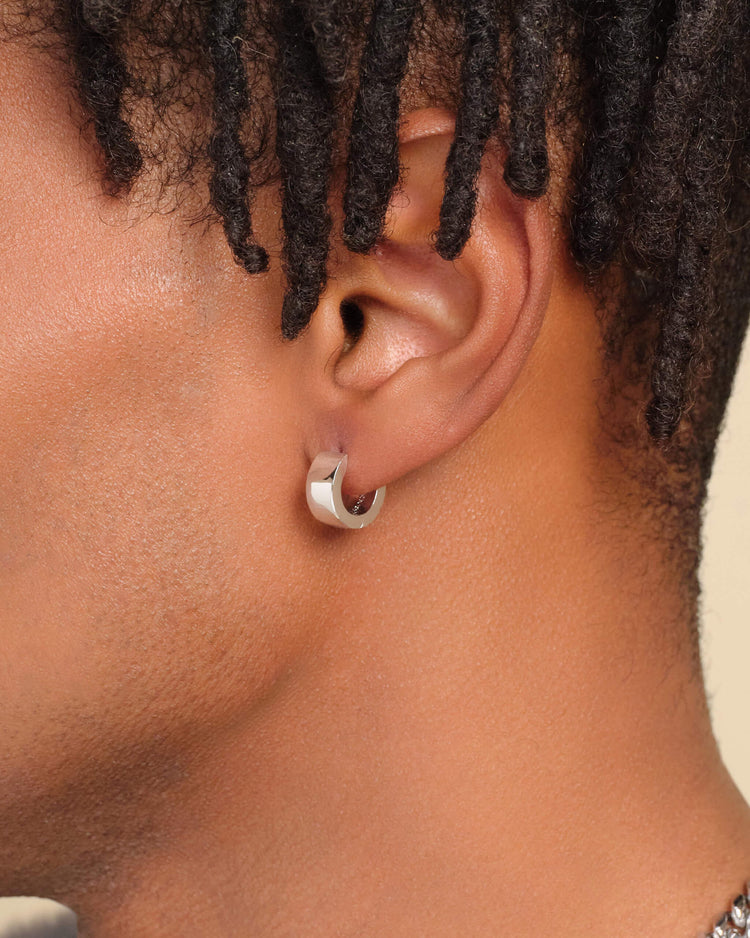 Chunkie Huggie Earrings - Silver - JAXXON