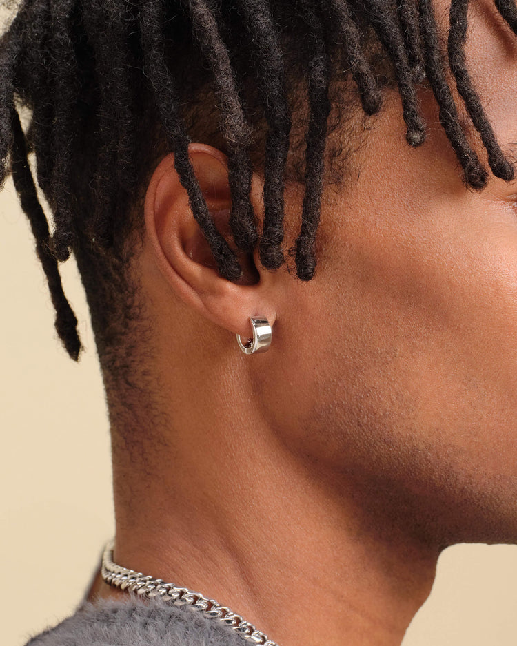 Chunkie Huggie Earrings - Silver - JAXXON