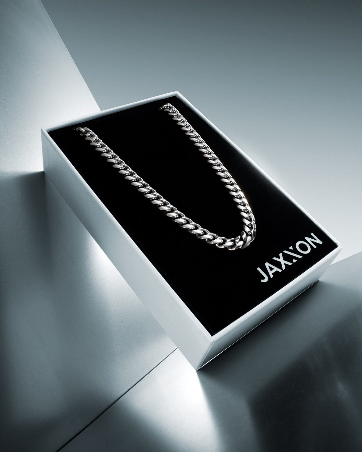 Women's Cuban Link Chain 8mm - JAXXON
