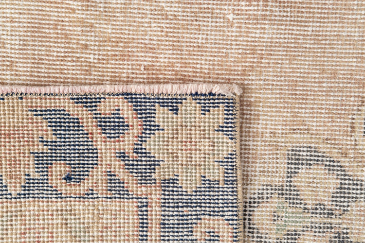 Vintage Distressed Rug Xorrel