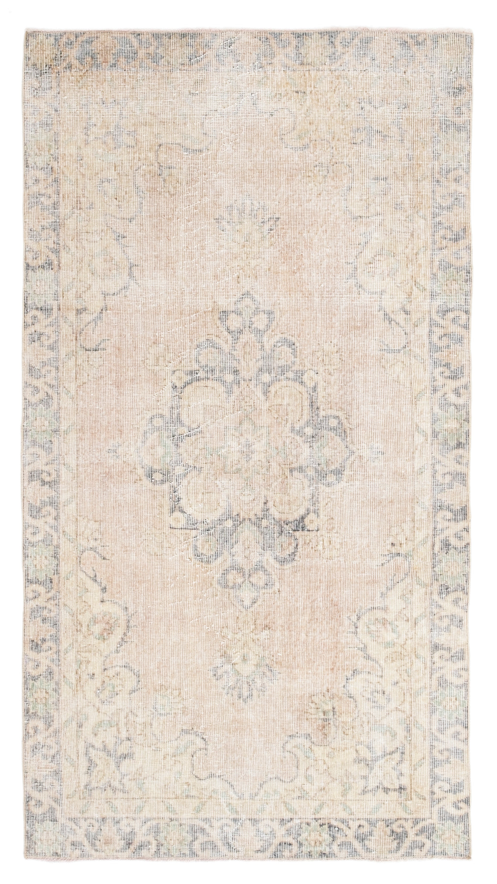 Vintage Distressed Rug Xorrel