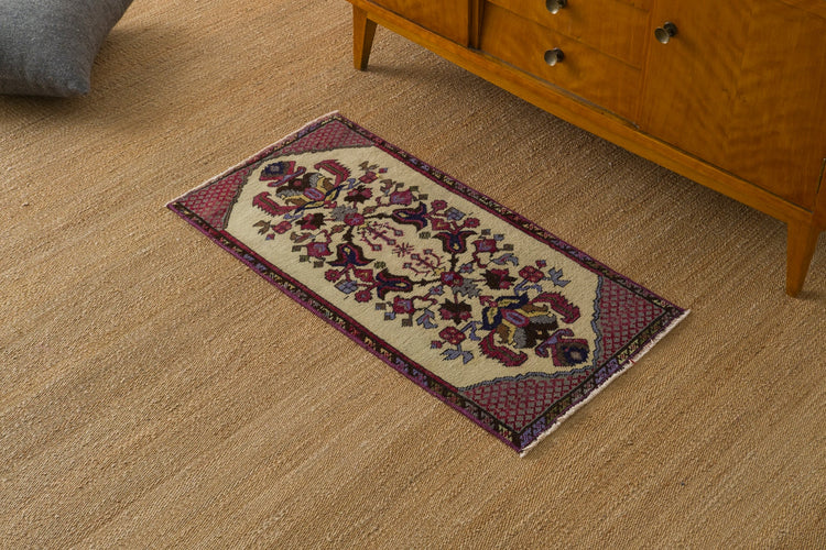 Vintage Turkish Rug Illuqille