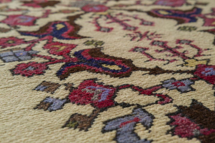 Vintage Turkish Rug Illuqille