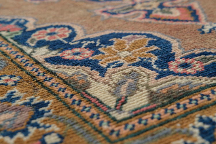 Vintage Turkish Rug Izat