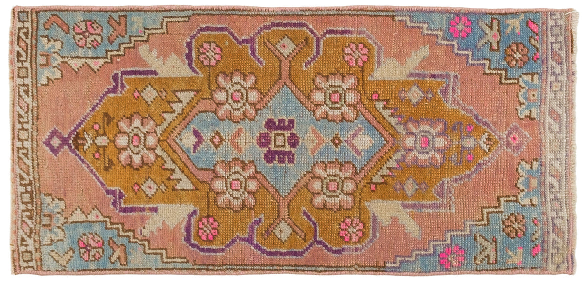 Vintage Turkish Rug Auri