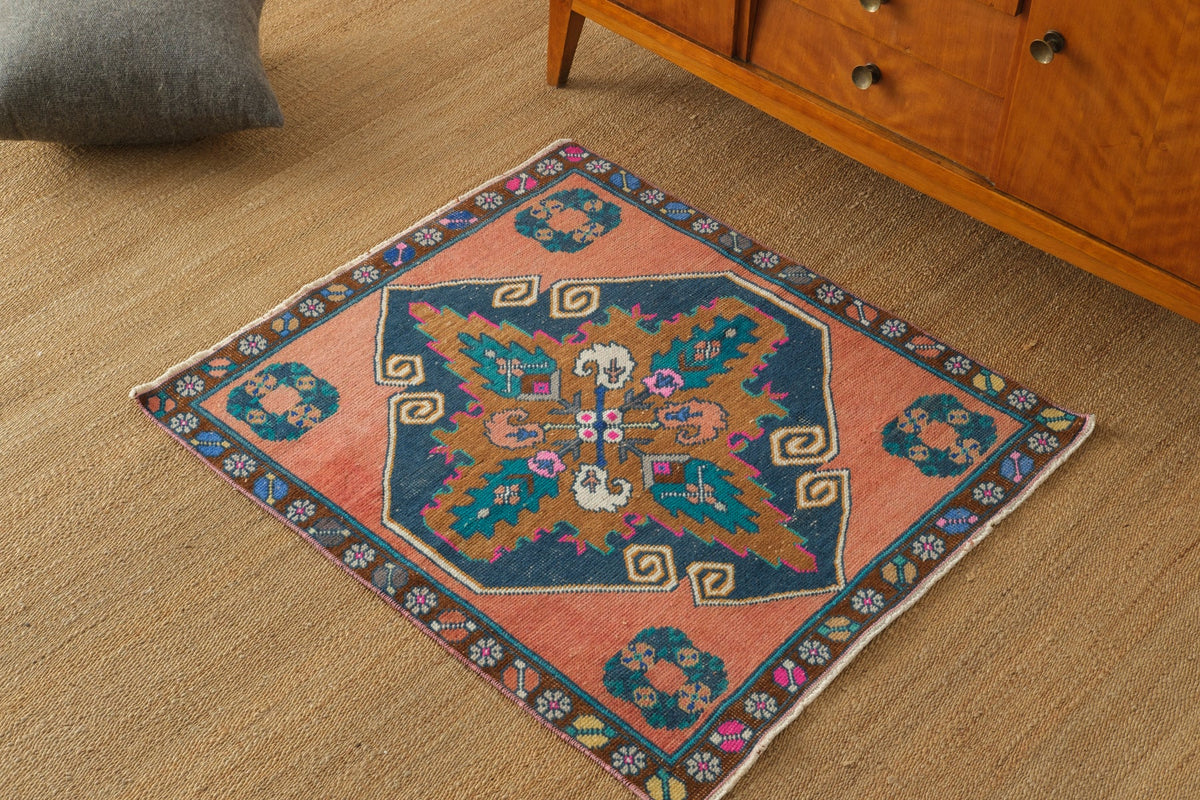 Vintage Turkish Rug Didrich