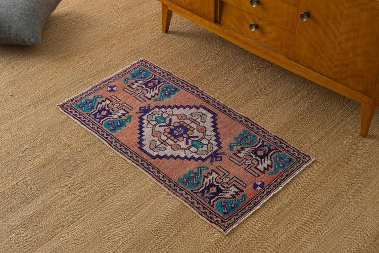 Vintage Turkish Rug Esris