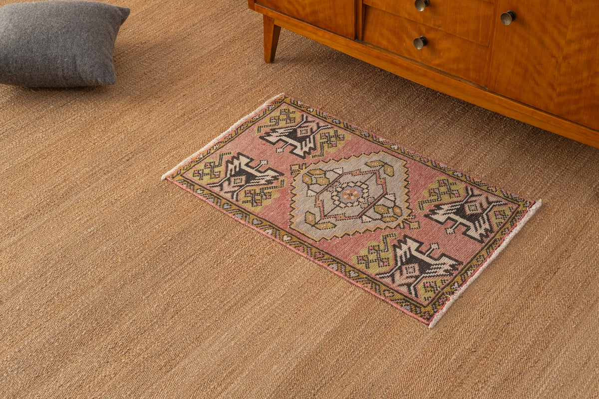Vintage Turkish Rug Zarlis