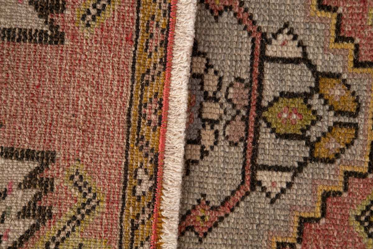 Vintage Turkish Rug Zarlis