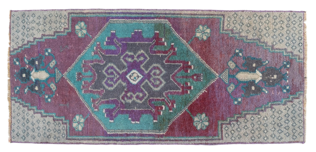 Vintage Turkish Rug Yorlen