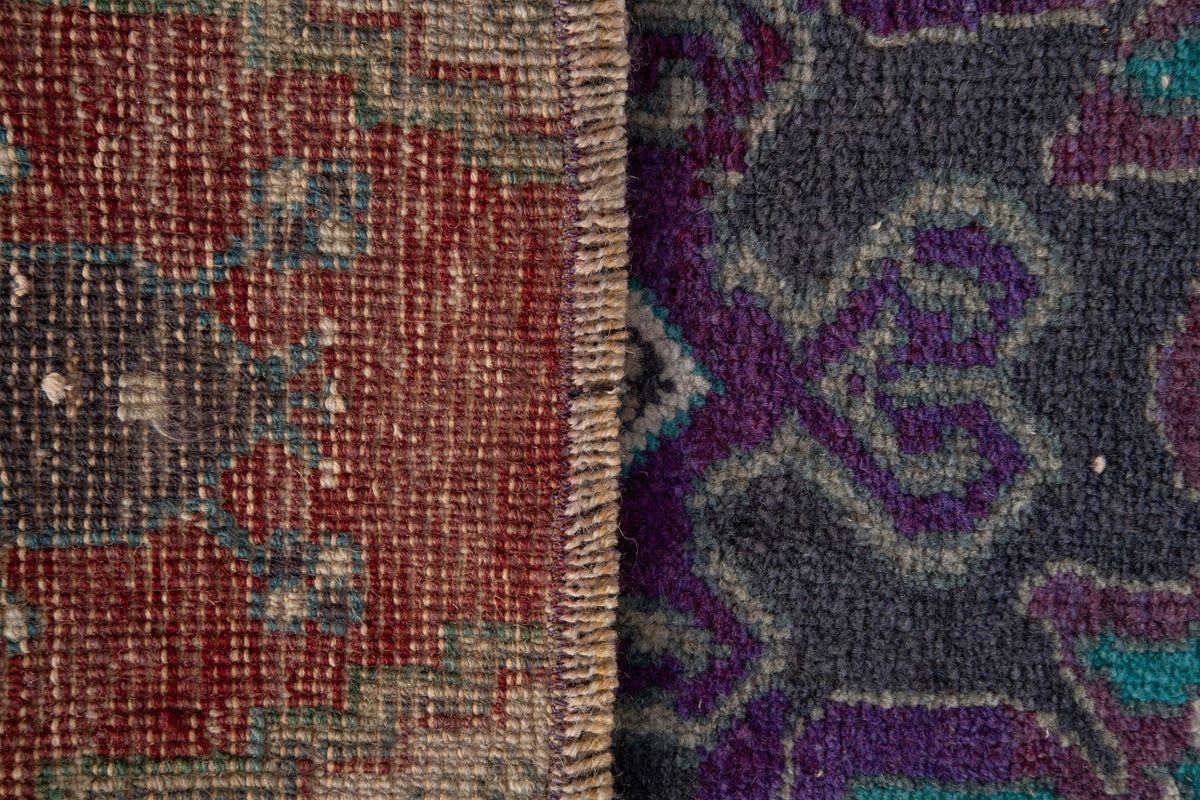 Vintage Turkish Rug Yorlen